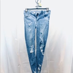American eagle rip jeans